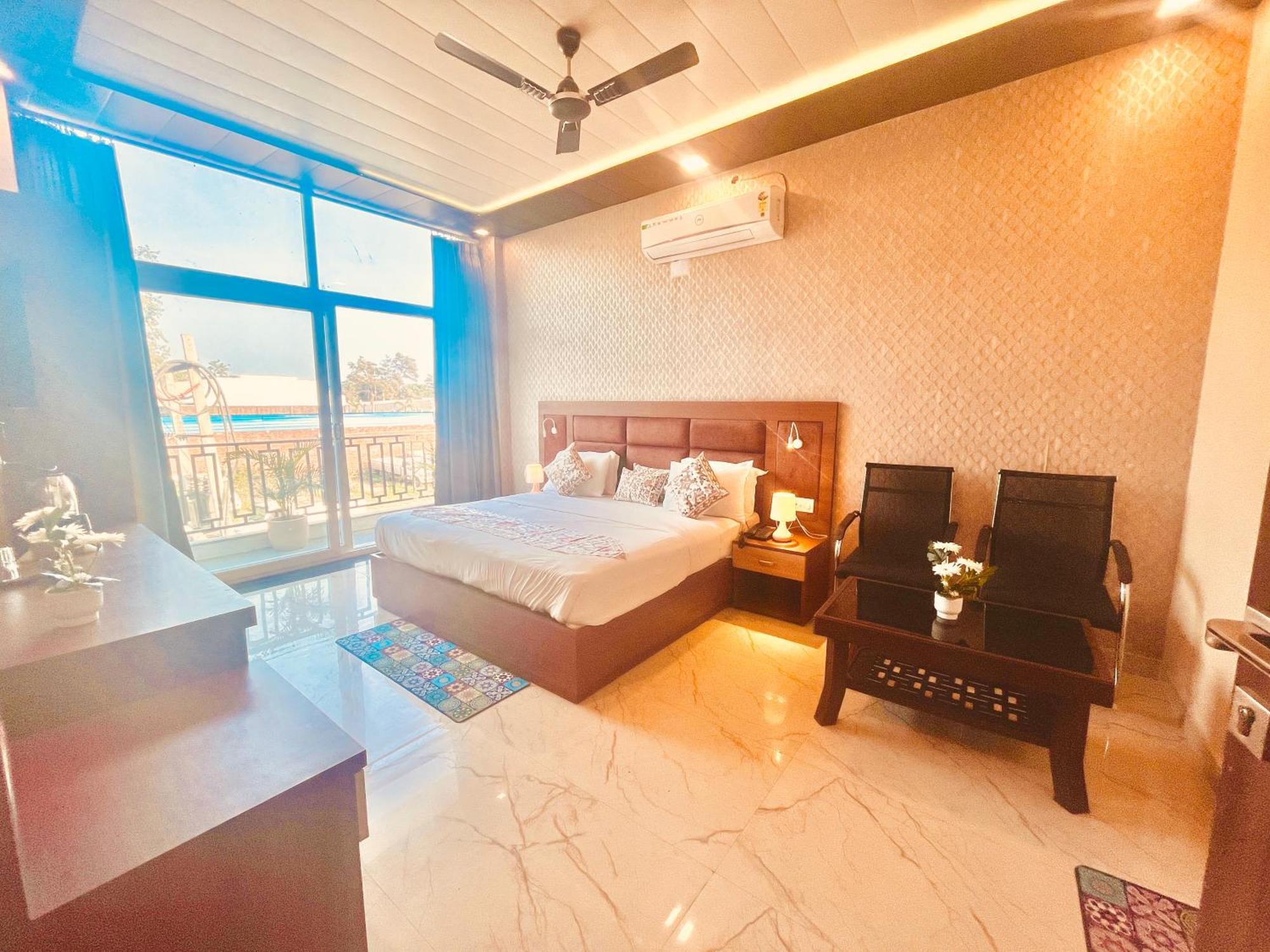 Heaven Resort Ayodhya Kültér fotó