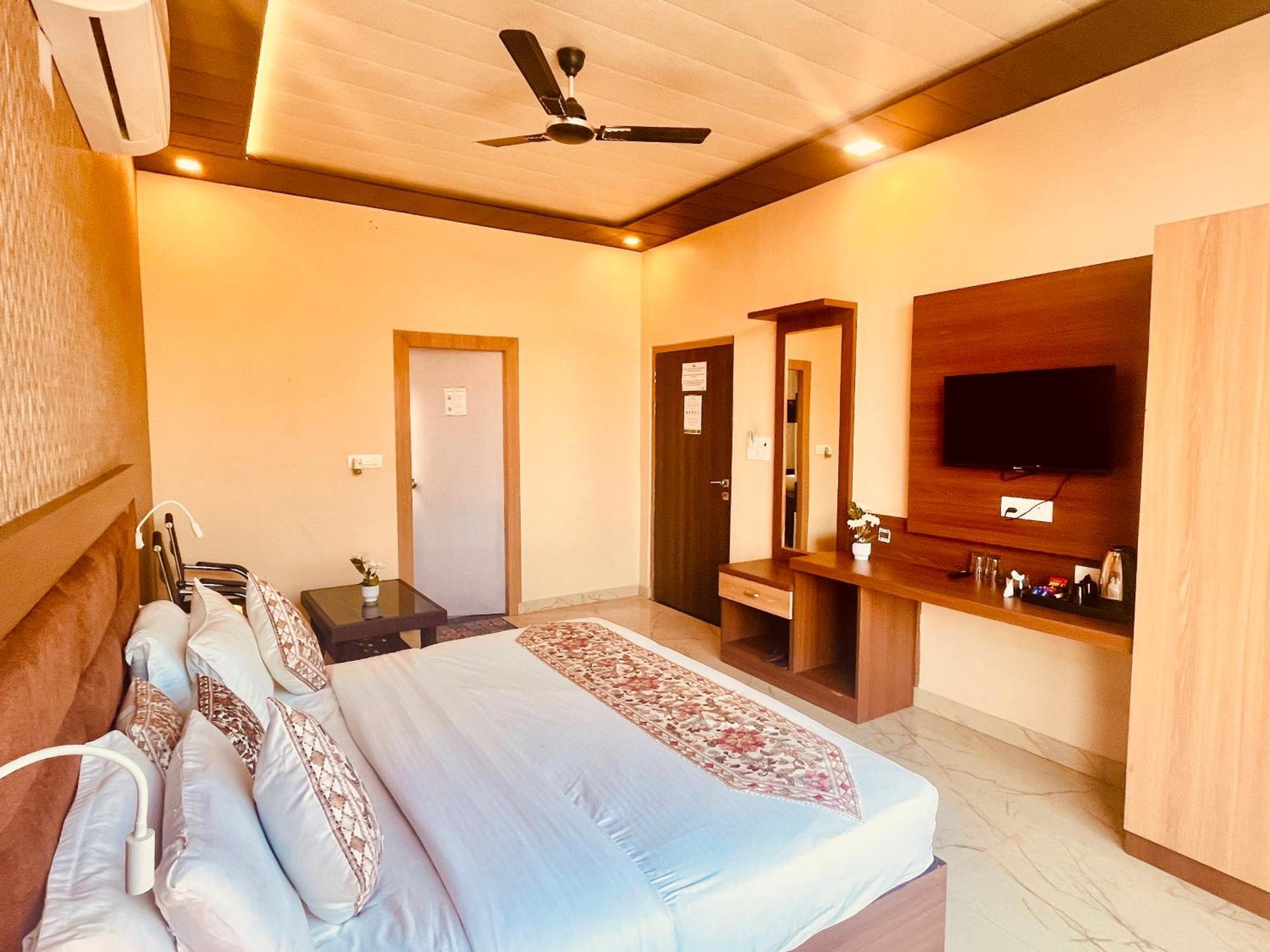 Heaven Resort Ayodhya Kültér fotó