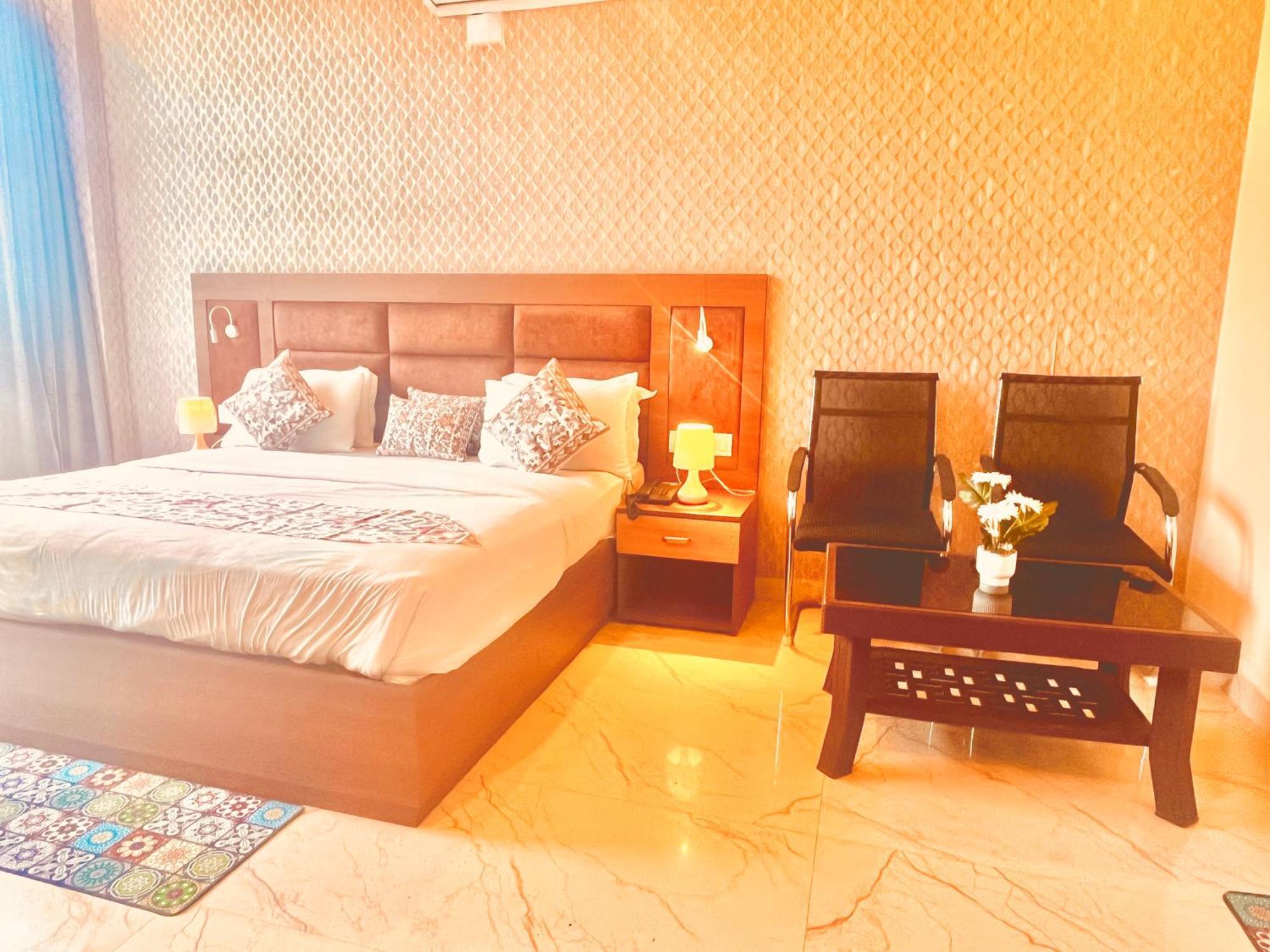 Heaven Resort Ayodhya Kültér fotó